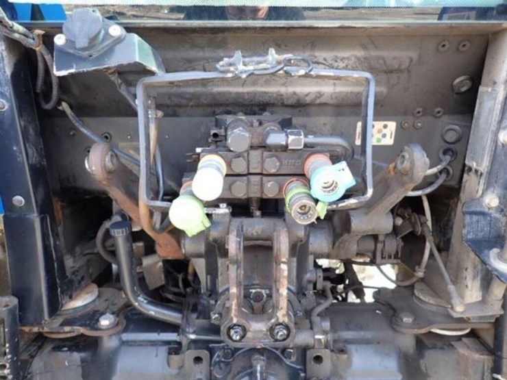 2012-new-holland-t4.75-image-51