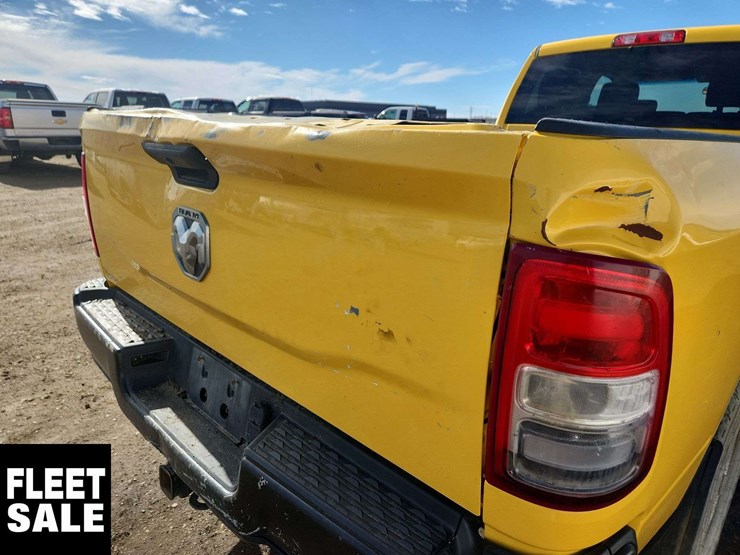2019-dodge-2500-image-36