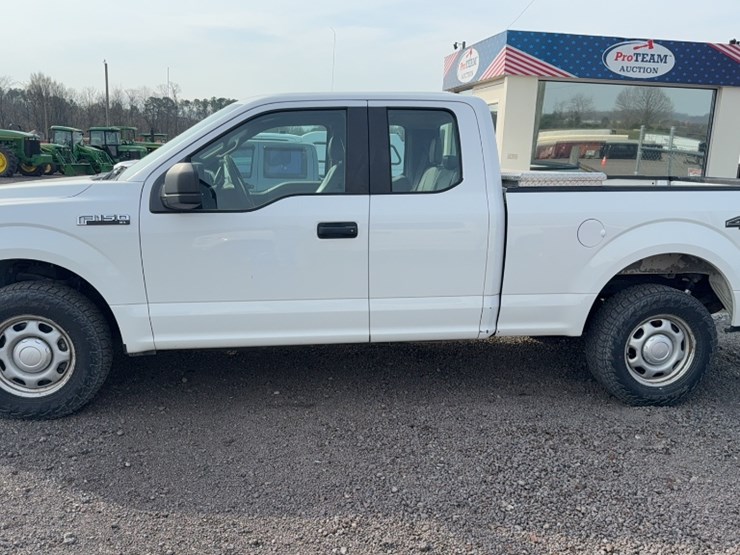 2015-ford-f150-image-12