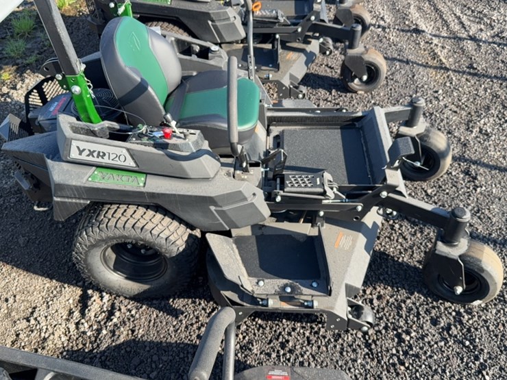 #4037-•-yakta-yxr-120-zero-turn-mower-image-7