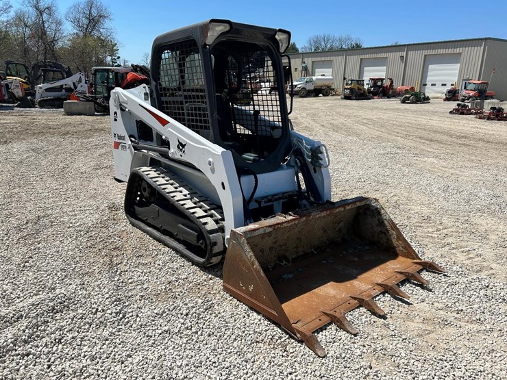2016-bobcat-t450-image-6