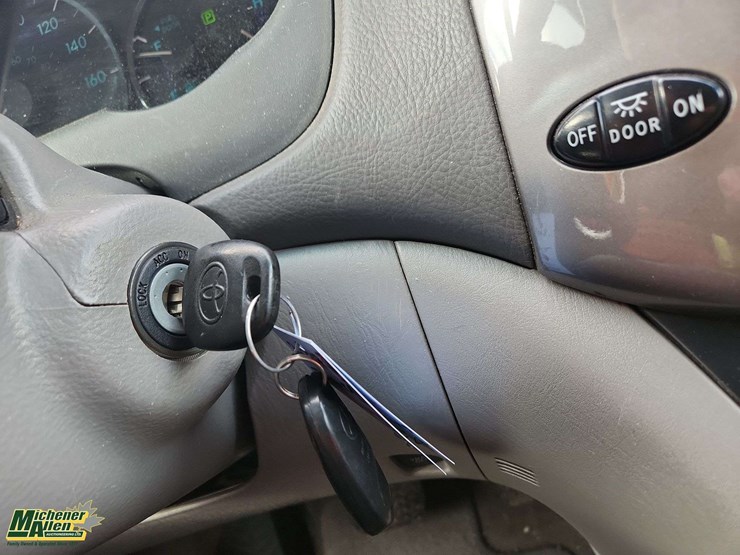 2007-toyota-sienna-le-image-24