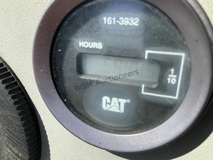 caterpillar-420e-image-23