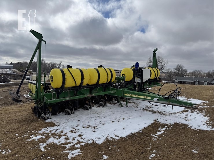 john-deere-1750-image-4