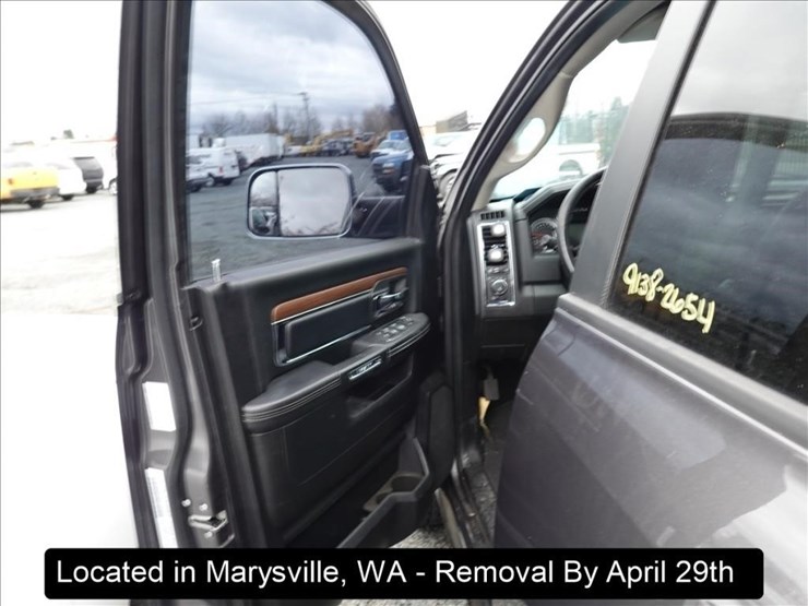 2016-dodge-1500-image-2