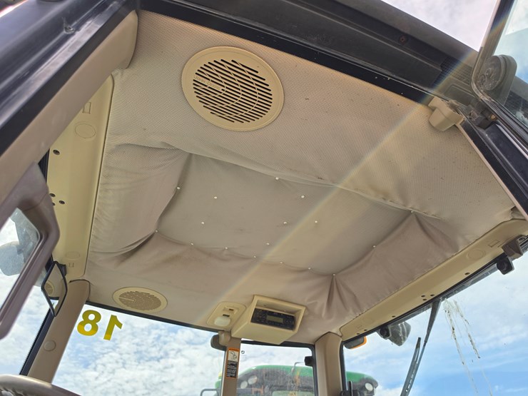 2010-john-deere-6230-image-12