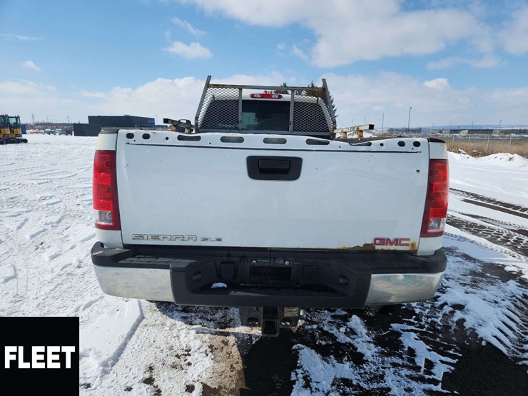 2014-gmc-sierra-2500hd-sle-image-7