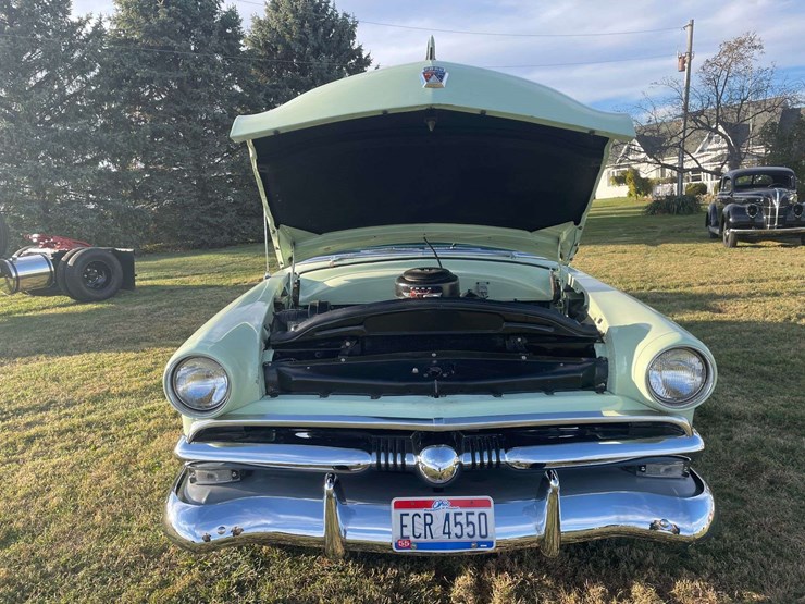 1953-ford-customline-sedan-image-79