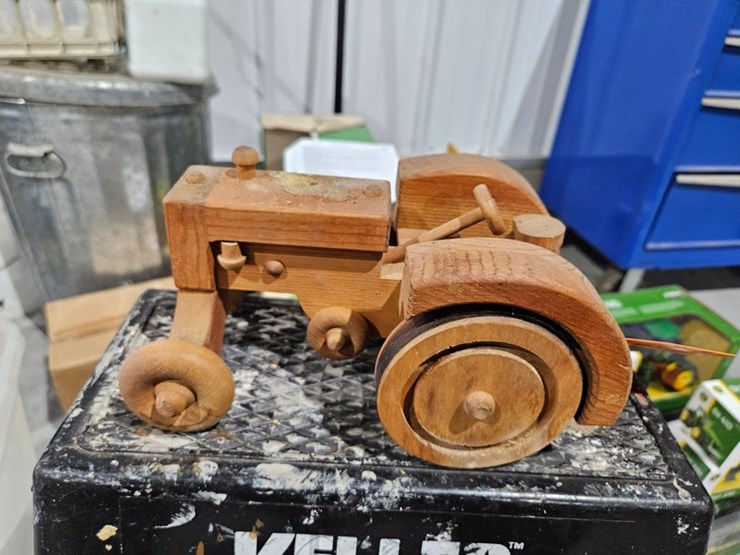 #989-•-wooden-tractor-image-2