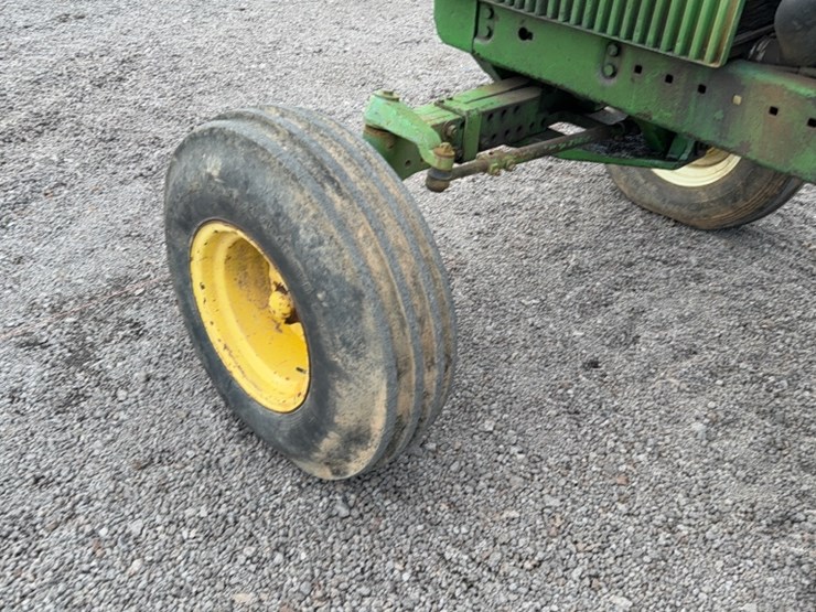 john-deere-4430-image-17