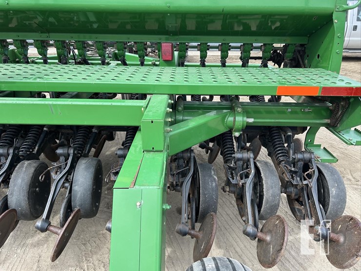 john-deere-1560-image-6