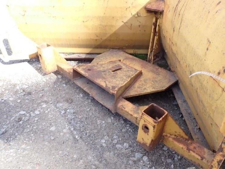 4-ft-v-plow-045365-image-10