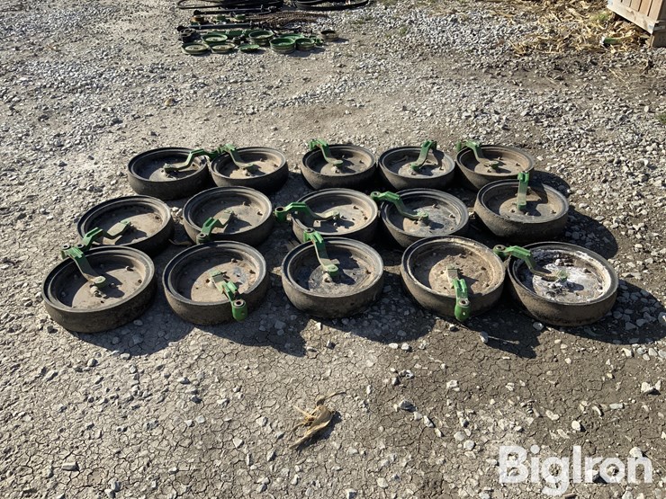 john-deere-1710-image-16