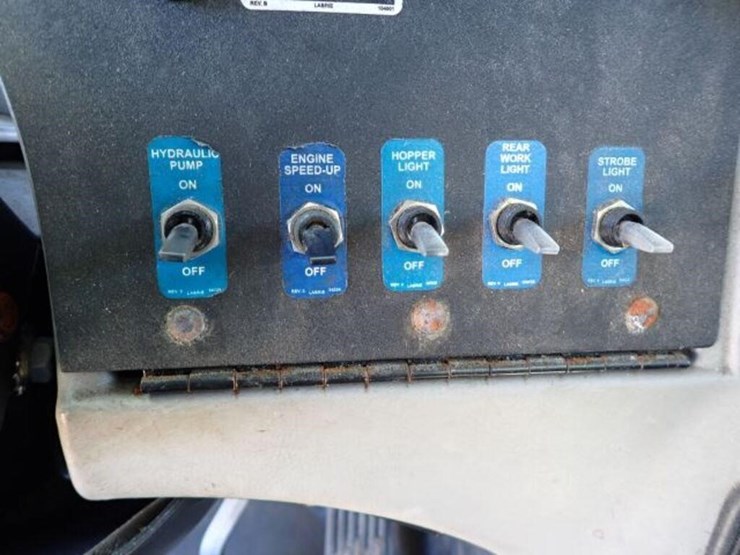 2017-western-star-4700sb-image-26