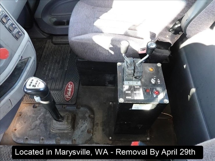 2015-peterbilt-567-image-20