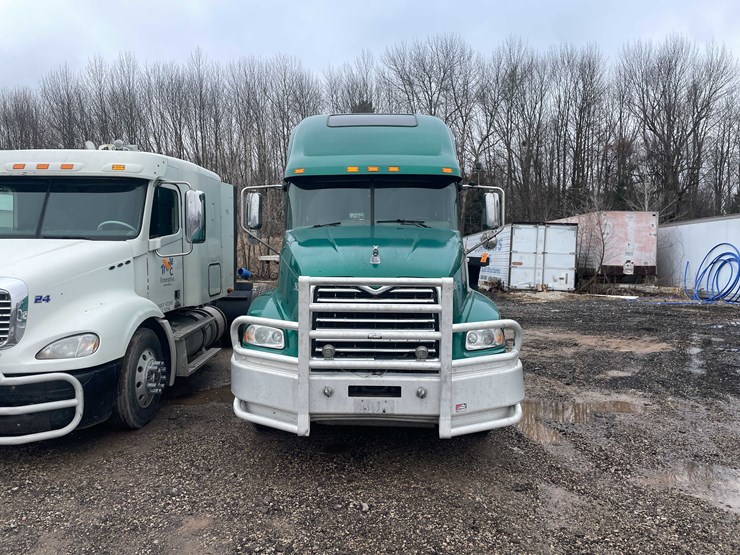 #236-•-2011-mack-semi-tractor-(title-in-delay)-(denmark,-wi)-image-2