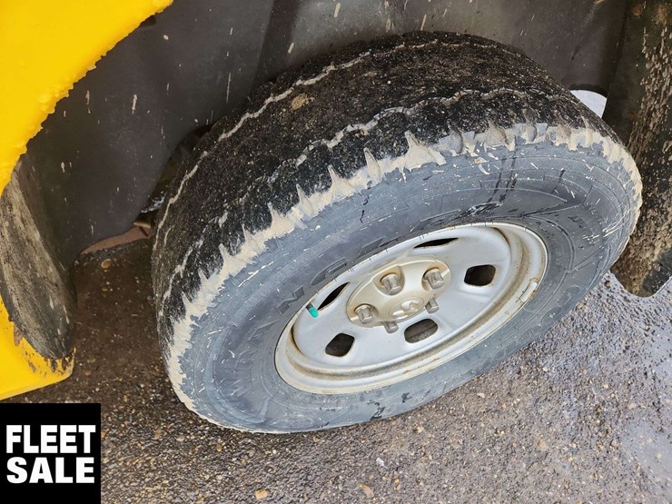 2019-ram-1500-classic-image-11