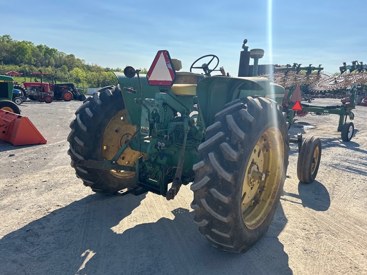 john-deere-4020-image-6