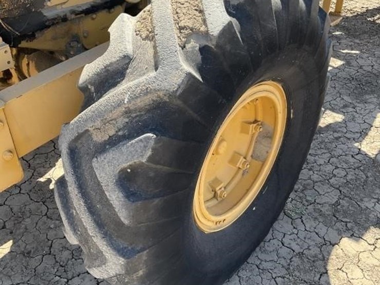 caterpillar-10-image-20