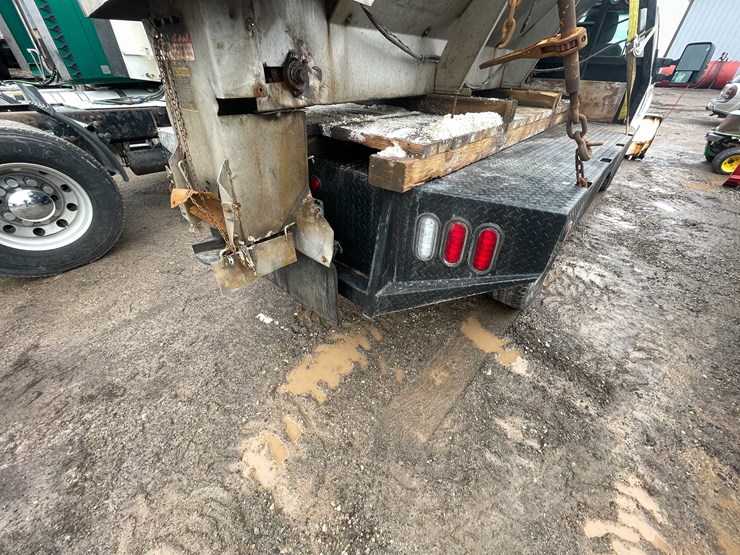 2013-ford-f350-image-24