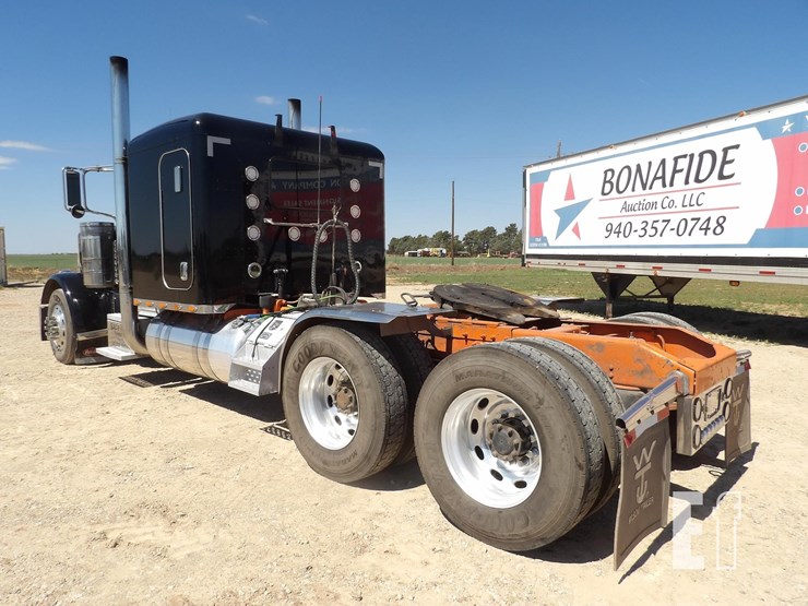 2008-peterbilt-389-image-3