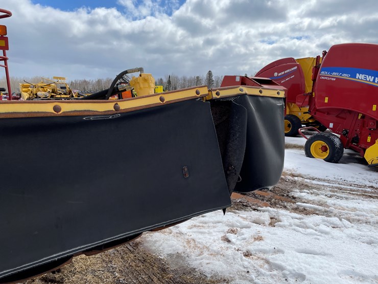 2011-new-holland-h8060-image-15