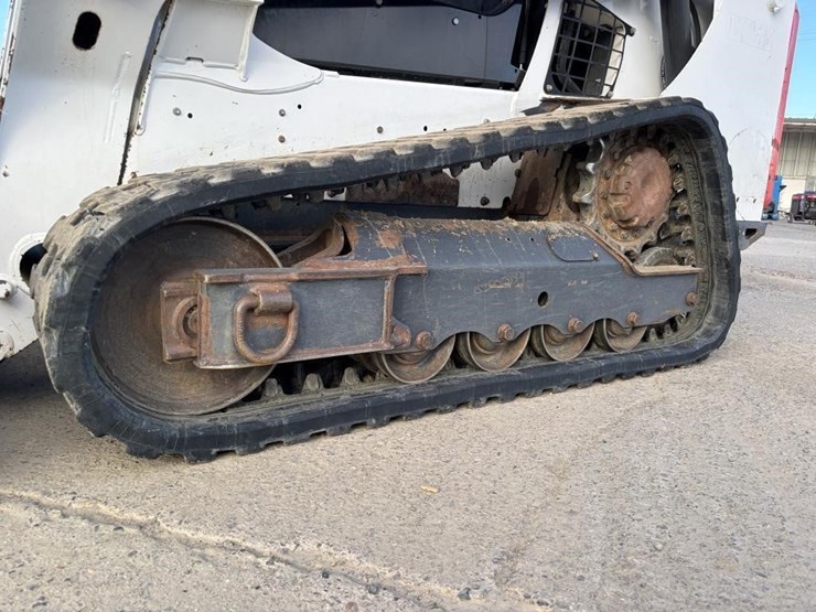 2019-bobcat-t590-image-14