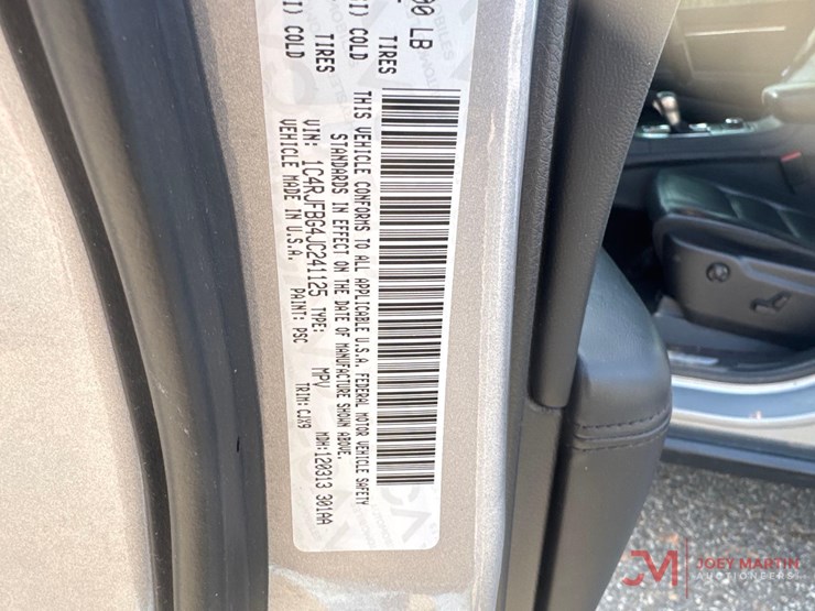 2018-jeep-grand-cherokee-image-18