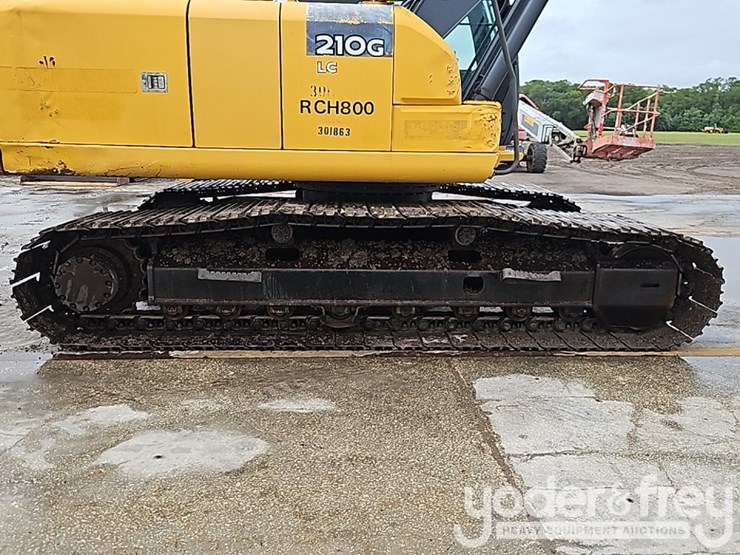 2016-deere-210g-image-7