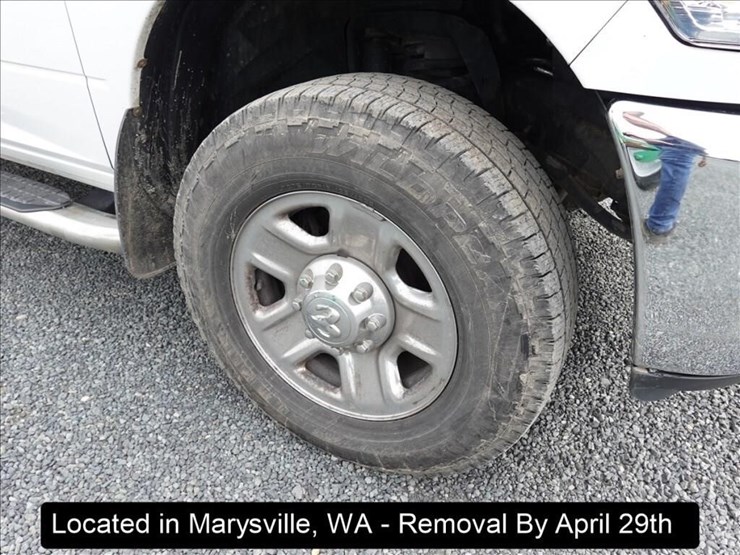 2017-dodge-2500-image-21