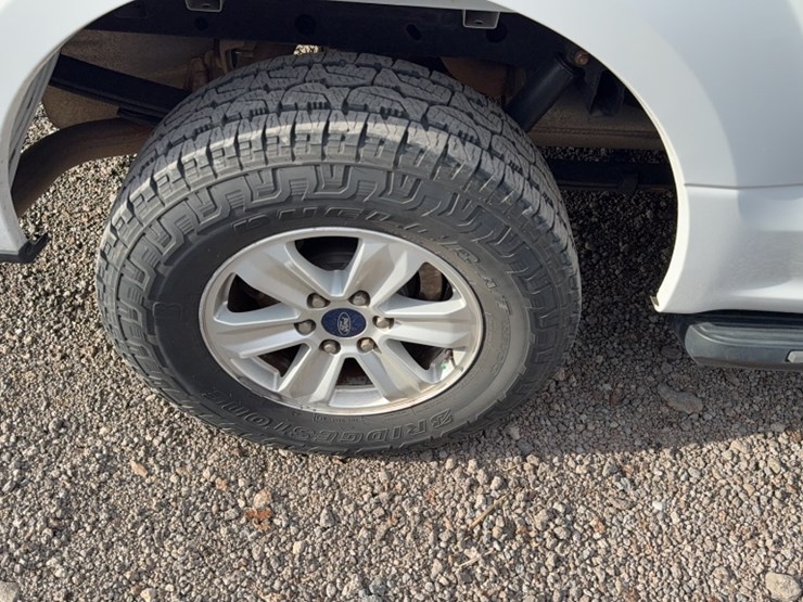 2016-ford-f150-image-5