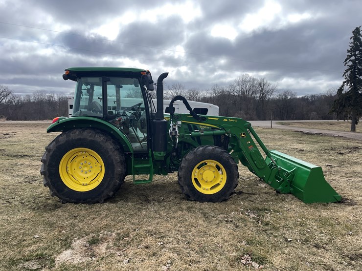 2019-john-deere-5090m-image-6