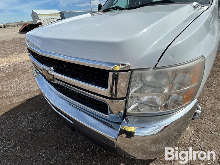 2008-chevrolet-silverado-2500-image-12
