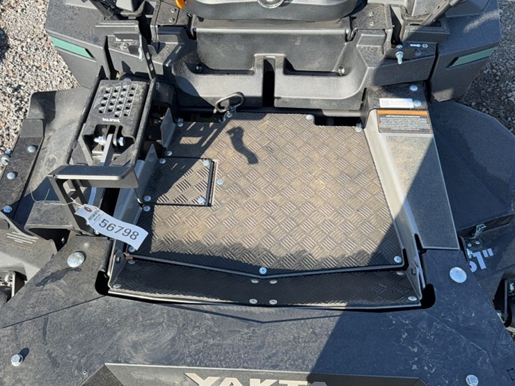 #4056-•-yakta-yxr-710-zero-turn-mower-image-5