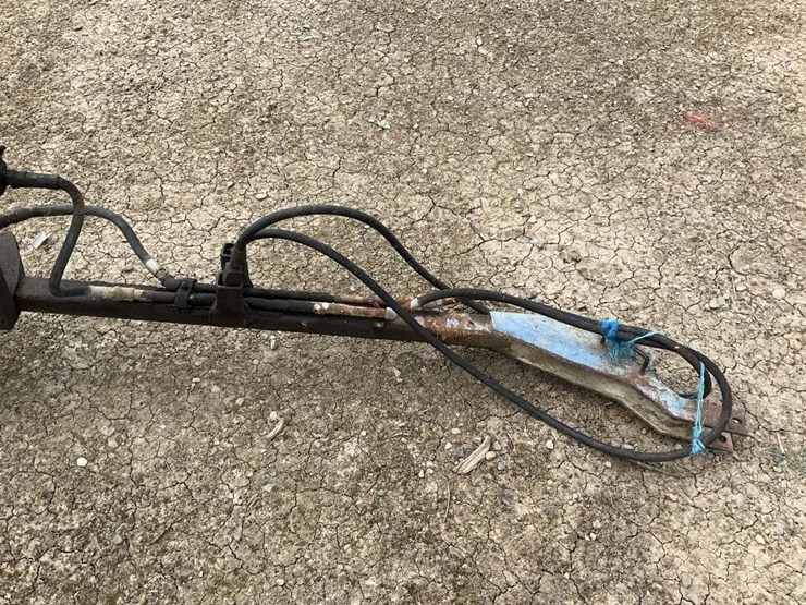 new-holland-5'-pull-hyd.-hay-turner-image-8