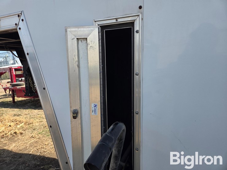 2008-middlebury-t/a-gooseneck-enclosed-trailer-image-12