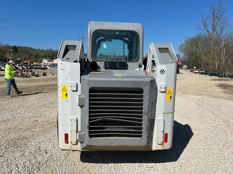 2013-takeuchi-tl12-image-3