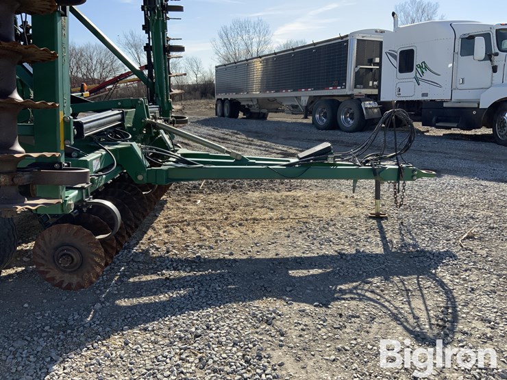 great-plains-4000tt-image-19