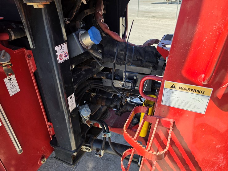 2014-case-ih-steiger-370-image-12