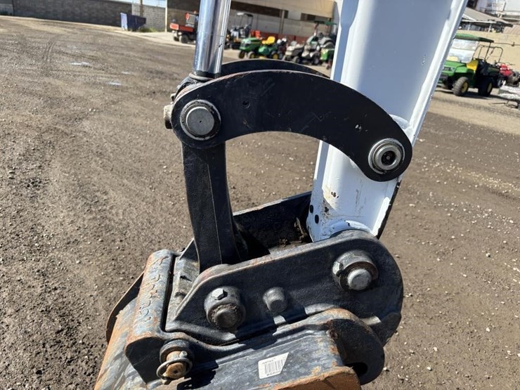 2020-bobcat-e26-image-14