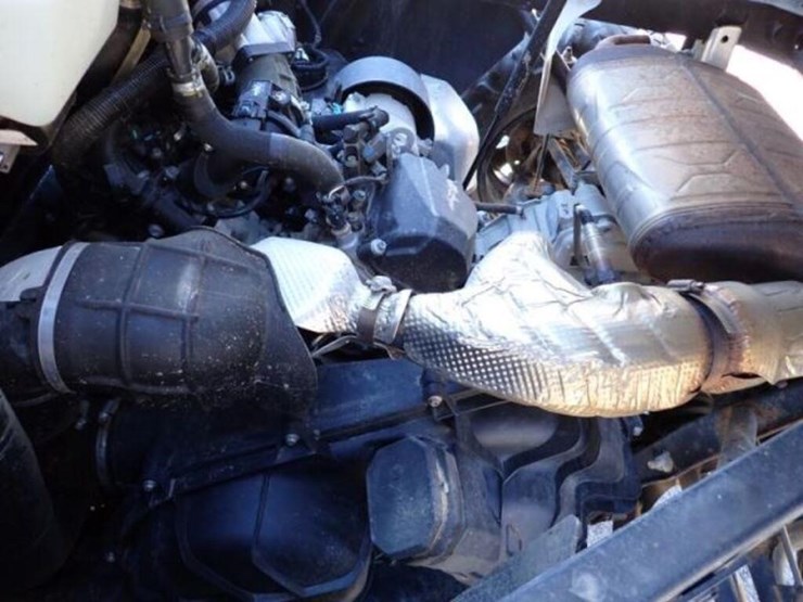 2021-can-am-defender-limited-hd10-4x4-side-by-side-image-41