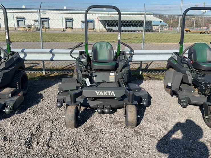 #4052-•-yakta-yxr-120-zero-turn-mower-image-2