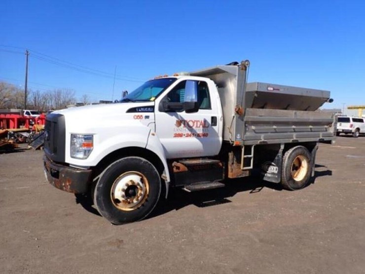 2016-ford-f650-image-1