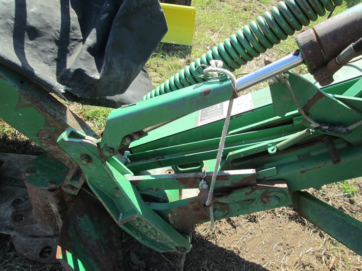 john-deere-275-image-13