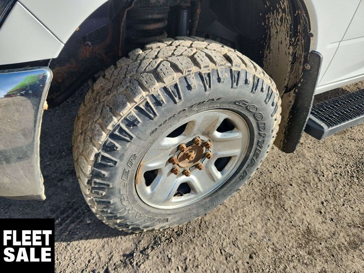 2018-dodge-3500-image-10