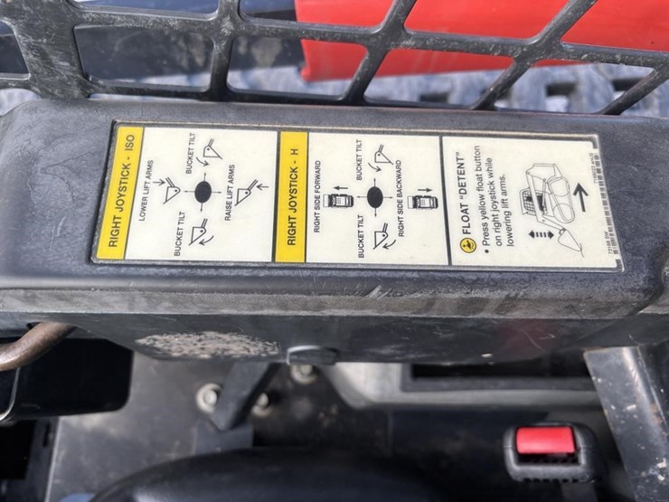 2019-bobcat-t590-image-24