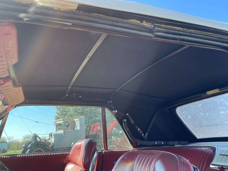 1965-ford-thunderbird-image-51