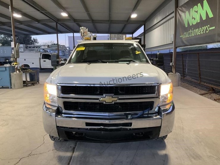 2008-chevrolet-silverado-3500hd-image-3