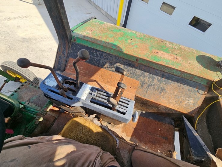 1982-john-deere-4240-image-30