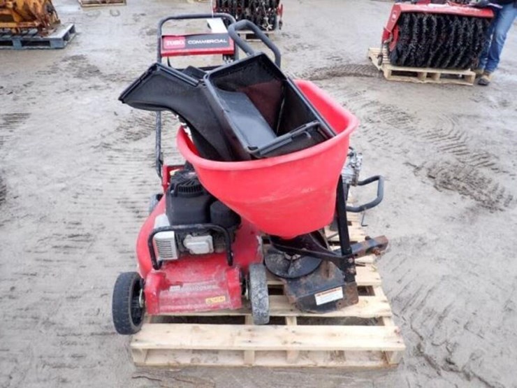 toro-24-in.-push-mower(s)-image-2
